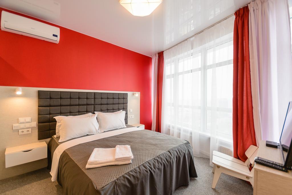 Partner Guest House Klovs'Kyi Kyiv Exterior photo