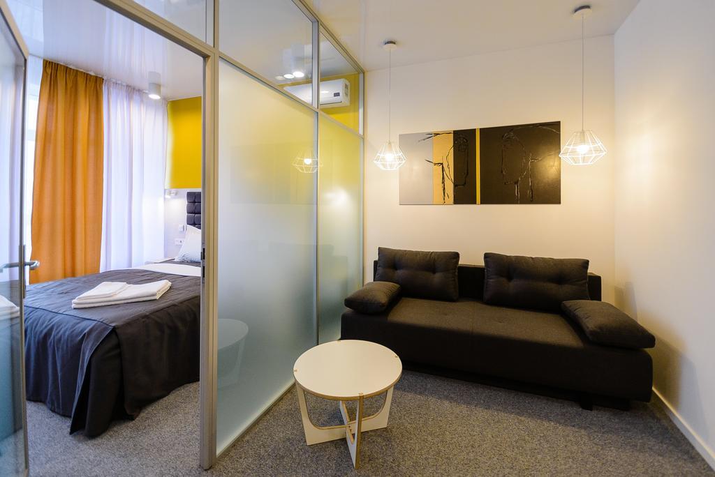 Partner Guest House Klovs'Kyi Kyiv Exterior photo