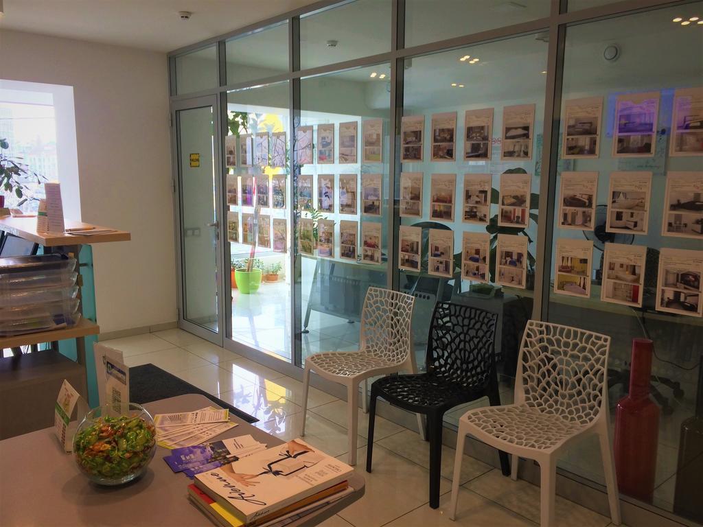 Partner Guest House Klovs'Kyi Kyiv Exterior photo